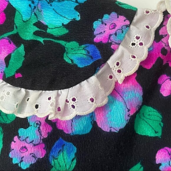 VINTAGE Made in Hawaii Floral Sleeveless Eyelet Ruffle Trim Maxi Dress - Picture 9 of 13